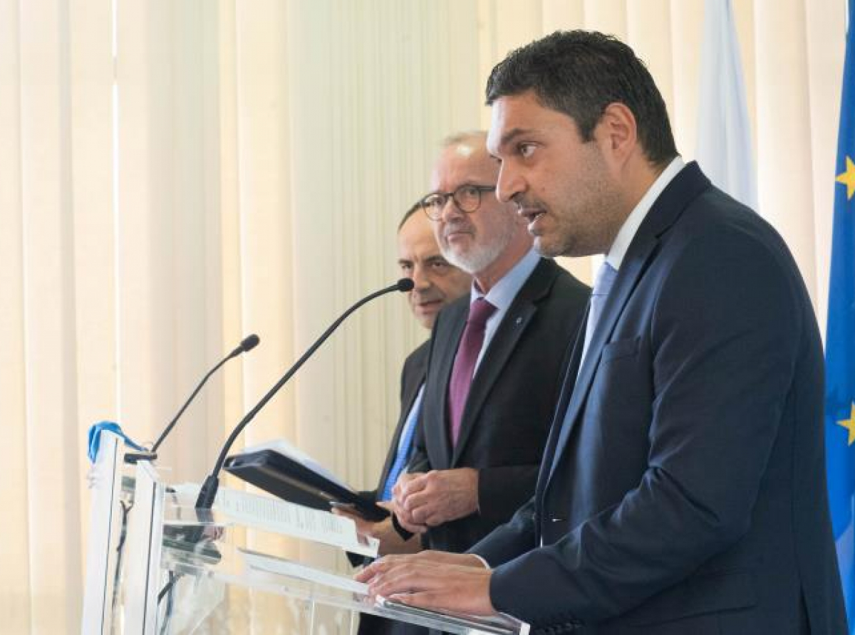 Νέα απάντηση ΥΠΟΙΚ στο ΔΗΚΟ για μικρομεσαίες επιχειρήσεις
